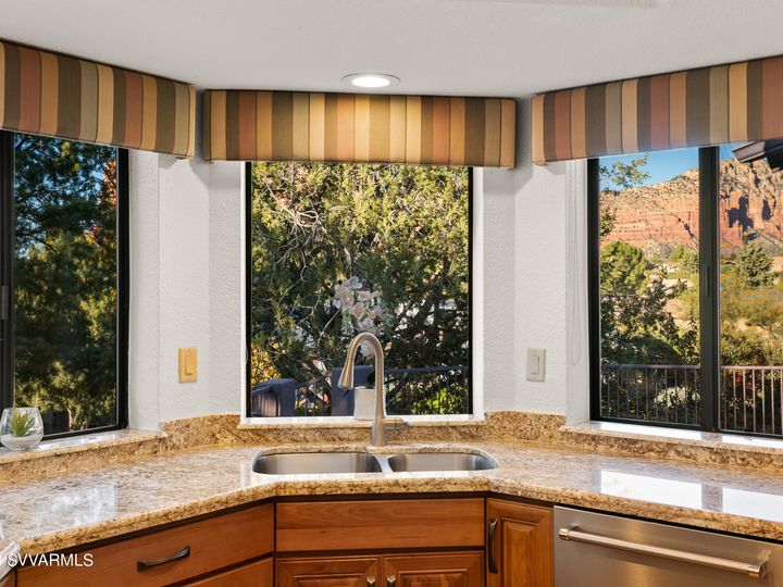 205 Concho Dr, Sedona, AZ | Cathedral View 1. Photo 10 of 46