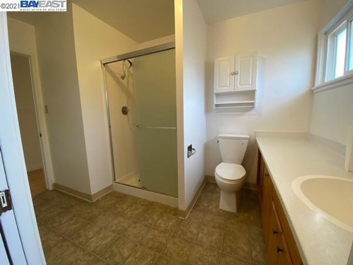 20500 Forest Ave, Castro Valley, CA | Marshall. Photo 24 of 40