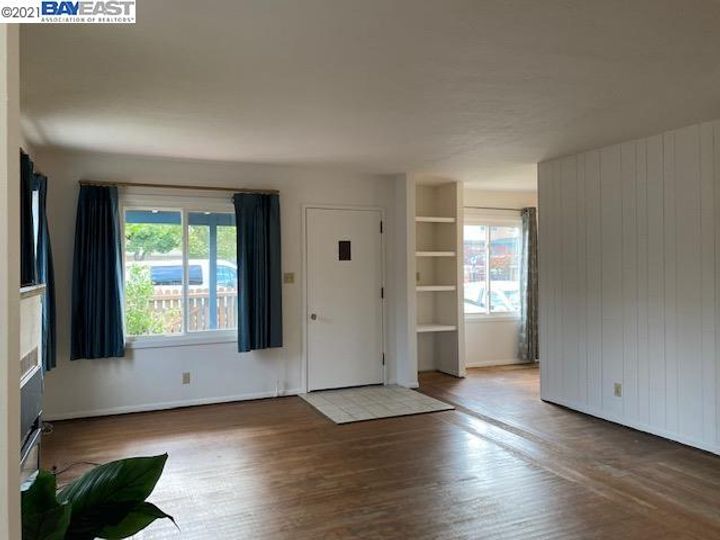 20500 Forest Ave, Castro Valley, CA | Marshall. Photo 5 of 40