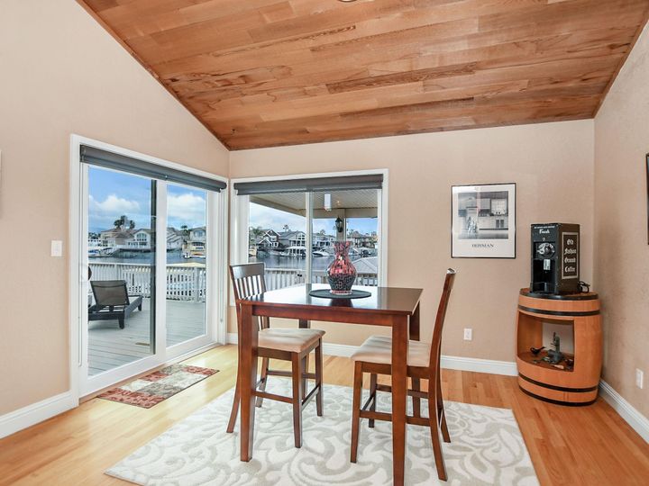 2064 Cypress Pt, Discovery Bay, CA | Delta Waterfront Access. Photo 16 of 38