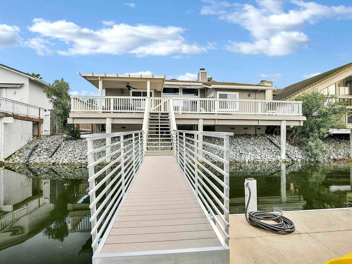2064 Cypress Pt, Discovery Bay, CA | Delta Waterfront Access. Photo 35 of 38