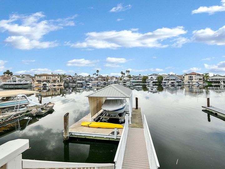 2064 Cypress Pt, Discovery Bay, CA | Delta Waterfront Access. Photo 37 of 38