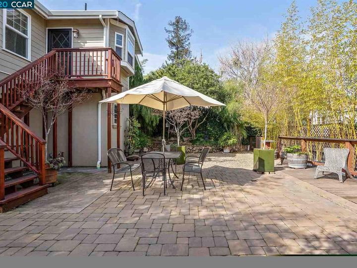 211 Gilger Ave, Martinez, CA | Downtown Martine. Photo 22 of 39