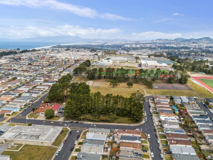 211 Lakeshire Dr, Daly City, CA | . Photo 16 of 60