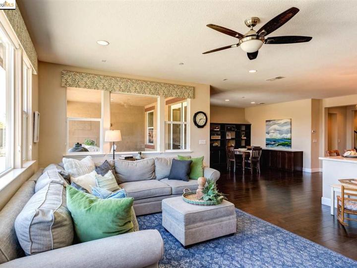 2134 Renaissance Ct, Brentwood, CA | Brentwood. Photo 21 of 40