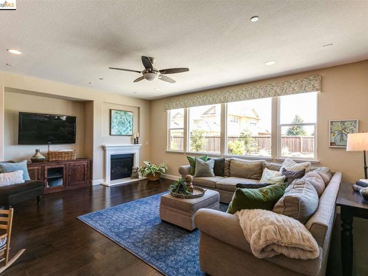 2134 Renaissance Ct, Brentwood, CA | Brentwood. Photo 22 of 40