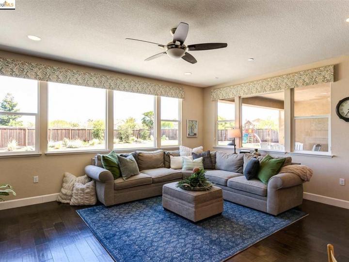 2134 Renaissance Ct, Brentwood, CA | Brentwood. Photo 23 of 40