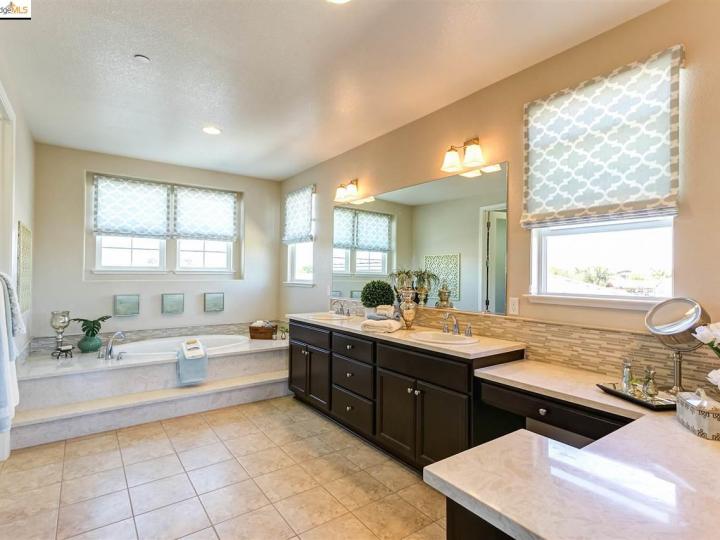 2134 Renaissance Ct, Brentwood, CA | Brentwood. Photo 27 of 40