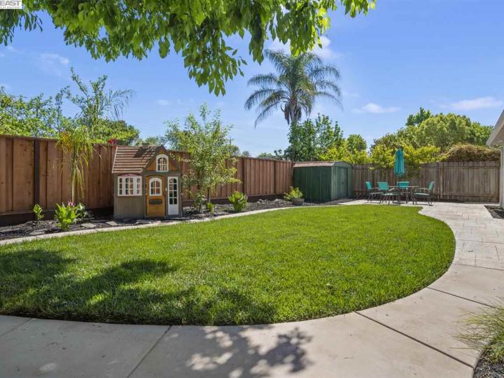 2144 Dena Dr, Concord, CA | Holbrook Heights. Photo 36 of 40