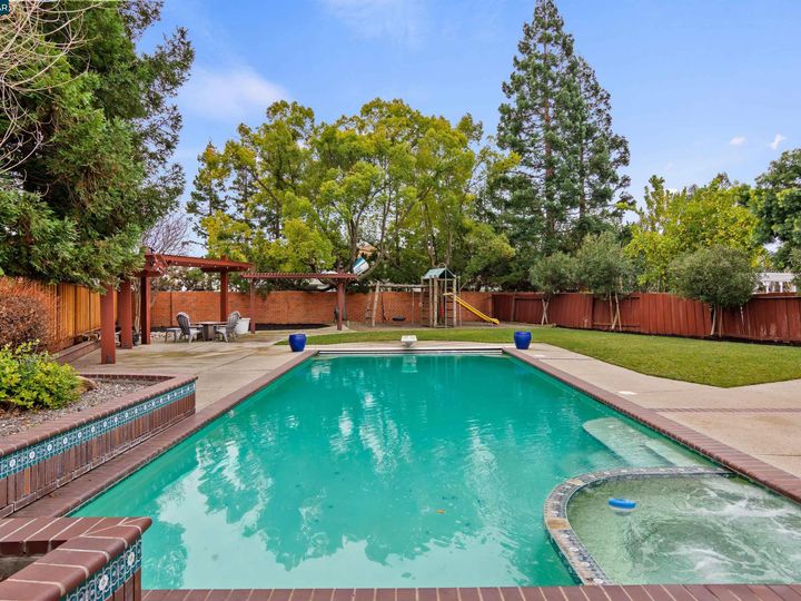 2315 Harewood Dr, Livermore, CA | The Meadows. Photo 41 of 54