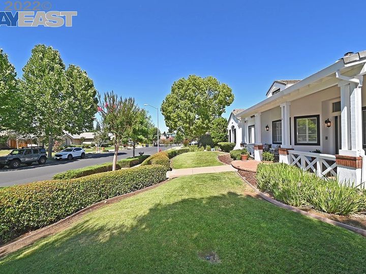 2332 Tapestry Dr, Livermore, CA | Tapestry. Photo 8 of 57