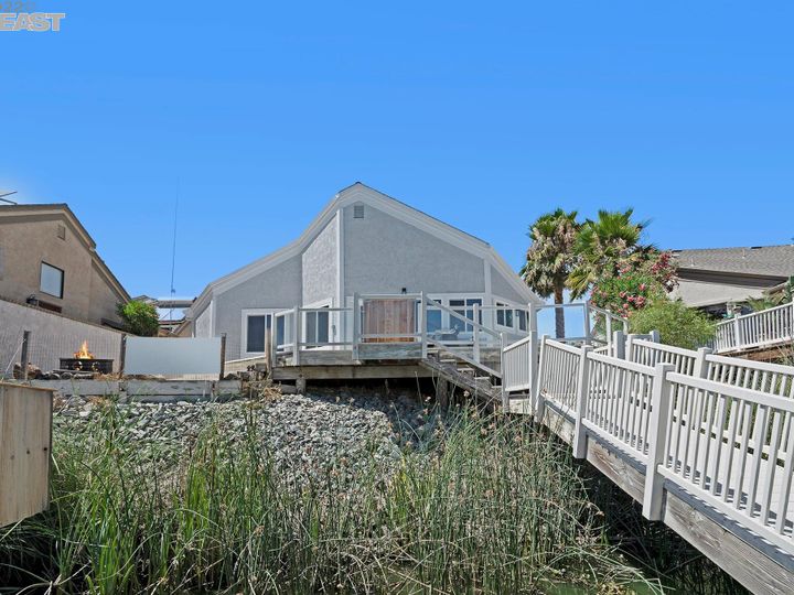 2380 Sand Point Ct, Discovery Bay, CA | Delta Waterfront Access. Photo 38 of 55