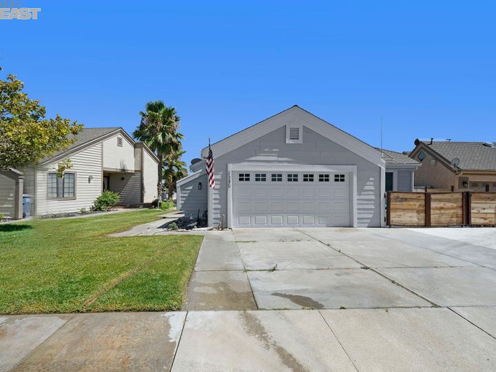 2380 Sand Point Ct, Discovery Bay, CA | Delta Waterfront Access. Photo 41 of 55