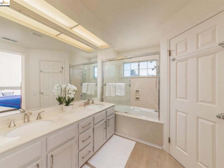 25 Seagull Dr, Richmond, CA | Breakers. Photo 20 of 40