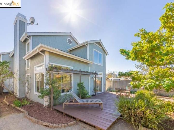 25 Seagull Dr, Richmond, CA | Breakers. Photo 25 of 40
