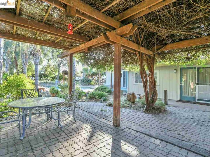 2550 Anderson Ln, Brentwood, CA | . Photo 13 of 36