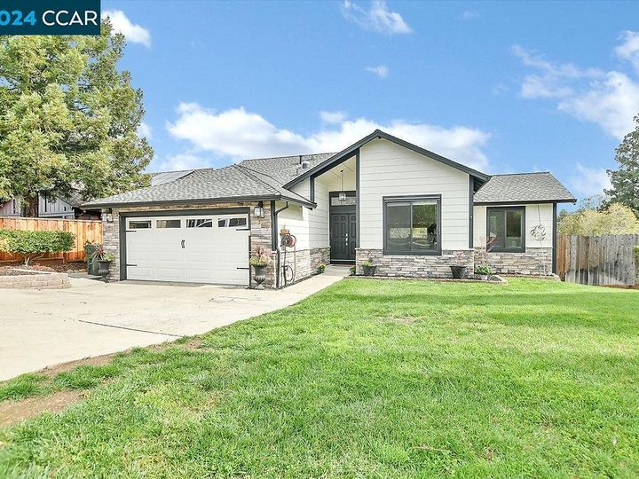 2550 Holly View Ct, Martinez, CA | . Photo 1 of 36