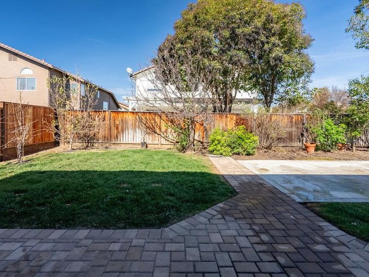 2551 Glenview Dr, Hollister, CA | . Photo 32 of 43