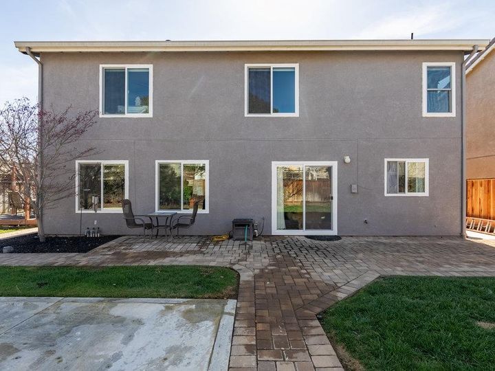 2551 Glenview Dr, Hollister, CA | . Photo 35 of 43