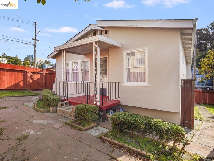 2555 14th Ave, Oakland, CA | Highland. Photo 32 of 39