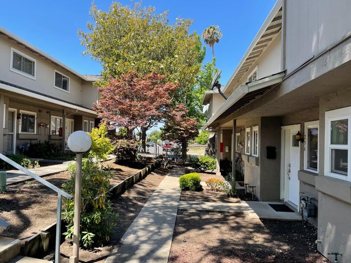 256 Lynn Ave, Milpitas, CA, 95035 Townhouse. Photo 1 of 7