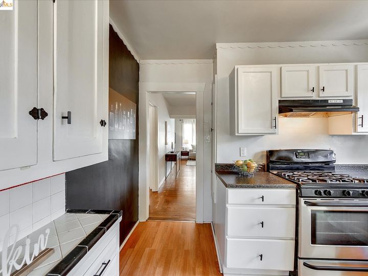 2181 High St, Oakland, CA | Steinway Terrace. Photo 13 of 39