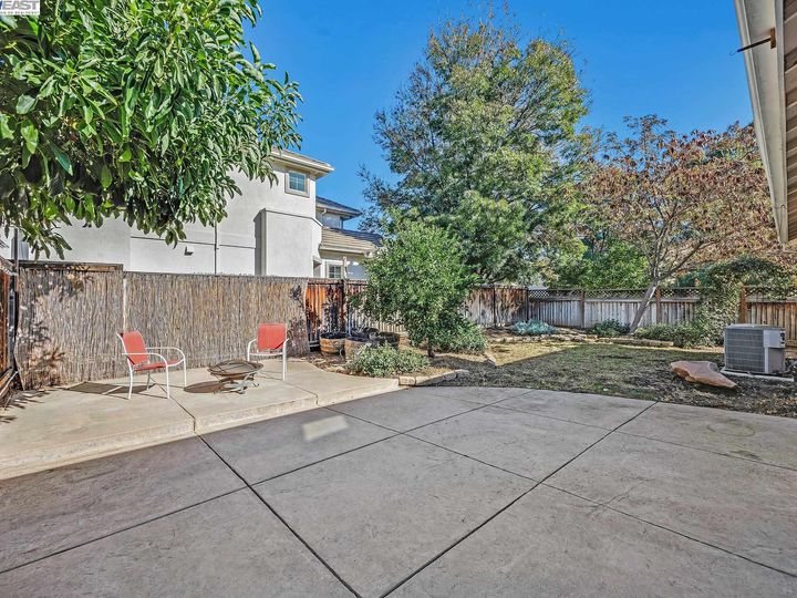 2608 Intrigue Ln, Brentwood, CA | Rose Garden. Photo 33 of 41
