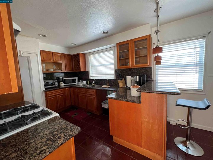 2616 94th Ave, Oakland, CA | Alameda. Photo 5 of 23