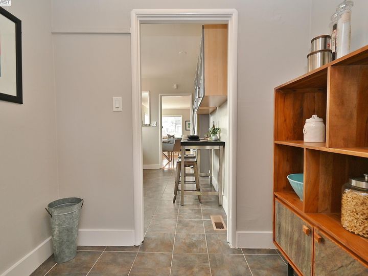 2641 19th Ave, Oakland, CA | Highland Park. Photo 11 of 27