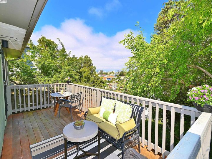 2641 19th Ave, Oakland, CA | Highland Park. Photo 22 of 27