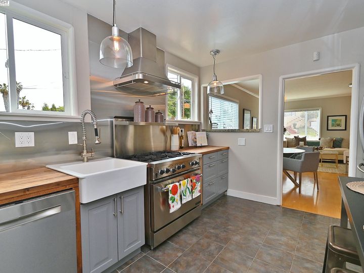 2641 19th Ave, Oakland, CA | Highland Park. Photo 9 of 27