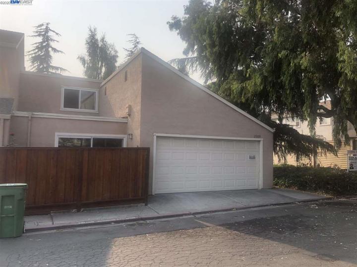 27659 Persimmon Dr, Hayward, CA, 94544 Townhouse. Photo 1 of 35