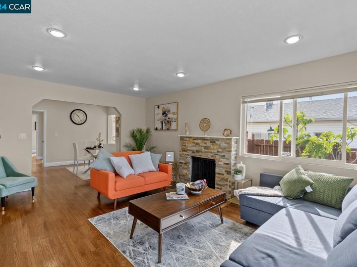 2824 Lincoln Ave, Richmond, CA | North And East. Photo 2 of 20