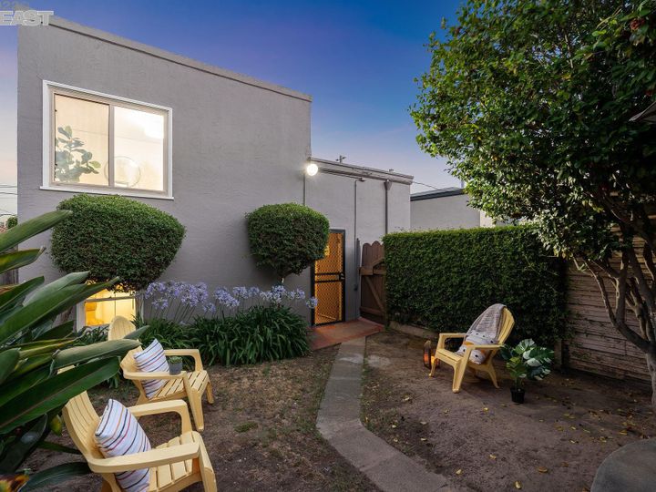 2933 57th Ave, Oakland, CA | Mills Gardens. Photo 21 of 26