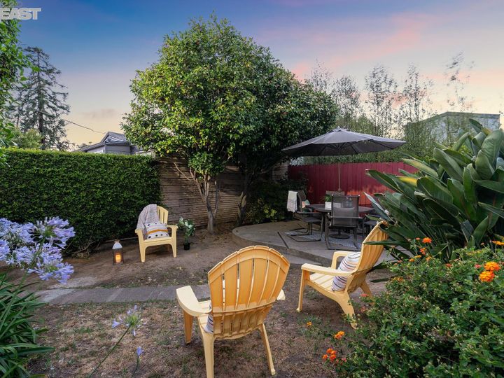 2933 57th Ave, Oakland, CA | Mills Gardens. Photo 23 of 26