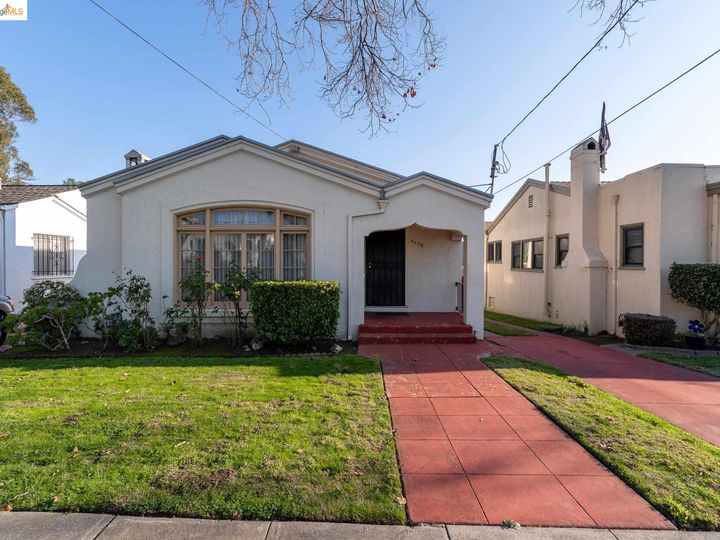 3038 56th Ave, Oakland, CA | Mills Gardens. Photo 1 of 33