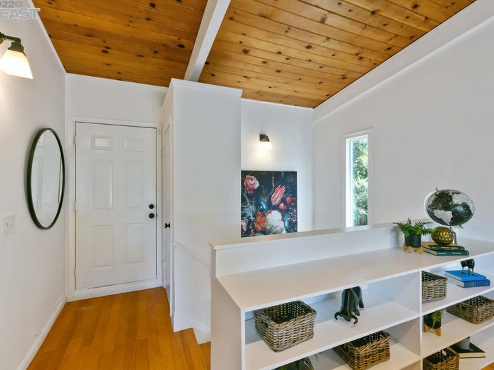 3039 Totterdell St, Oakland, CA | Piedmont Pines. Photo 16 of 39