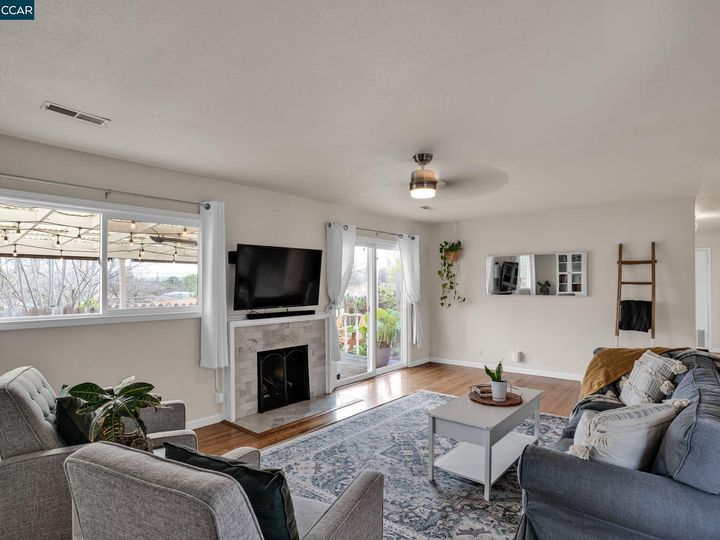 3139 Ida Dr, Concord, CA | Holbrook Heights. Photo 10 of 30