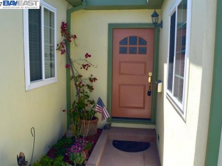 3201 D St, Hayward, CA | Fairview Distric. Photo 5 of 26