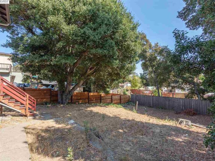 3220 Maple Ave, Oakland, CA | Dimond District. Photo 14 of 21