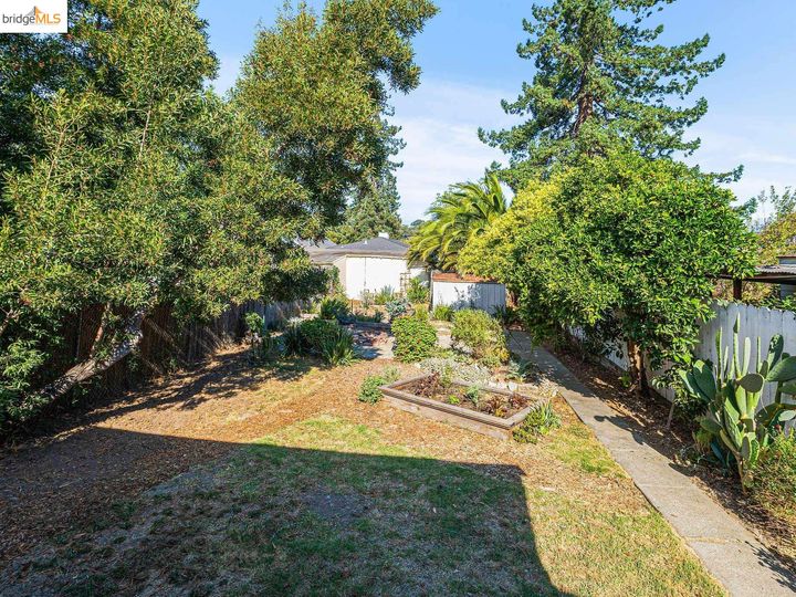 3227 64th Ave, Oakland, CA | Frick. Photo 25 of 31