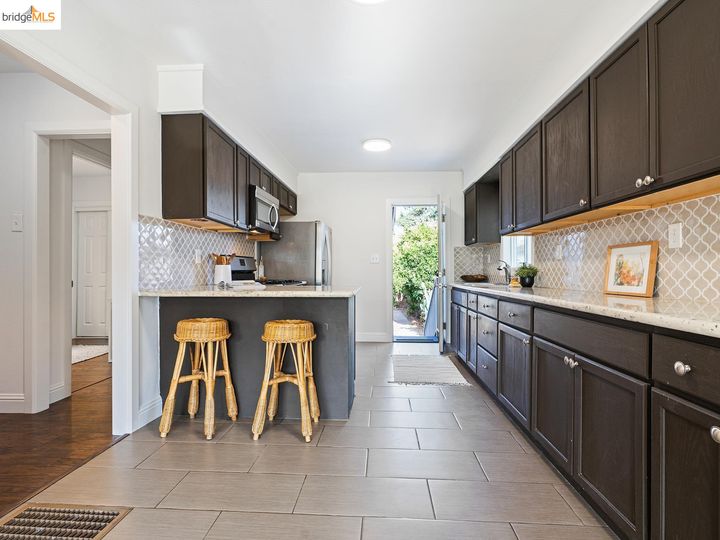 3227 64th Ave, Oakland, CA | Frick. Photo 8 of 31