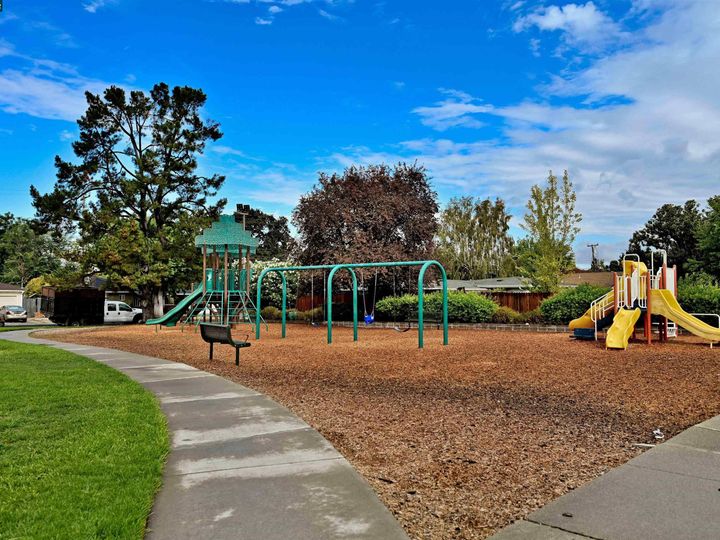 3231 Ida Dr, Concord, CA | Holbrook Heights. Photo 41 of 48