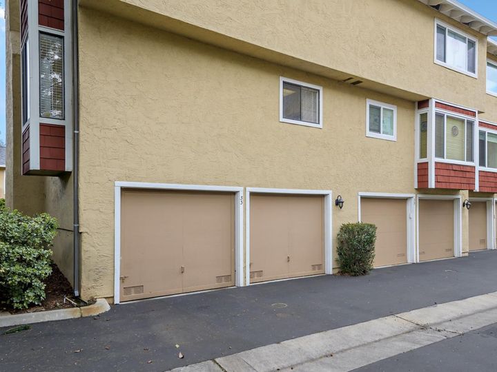 33 Albatross Ct, Campbell, CA, 95008 Townhouse. Photo 14 of 15