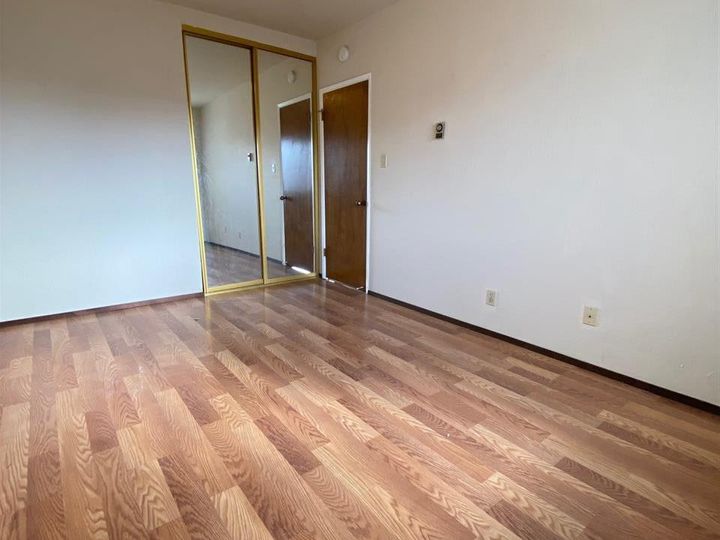 Rental 330 8th St, Oakland, CA, 94607. Photo 6 of 16