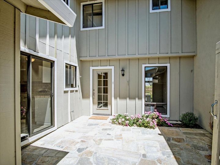330 Donnas Ln, Hollister, CA, 95023 Townhouse. Photo 6 of 40