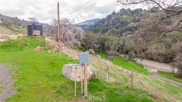 33220 E Kings Canyon Rd Squaw Valley CA. Photo 13 of 23