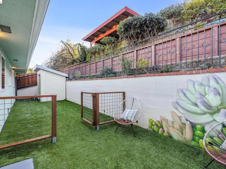 3387 Victor Ave, Oakland, CA | Redwood Heights. Photo 39 of 50
