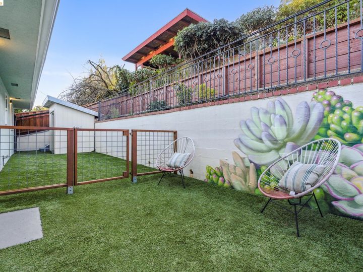 3387 Victor Ave, Oakland, CA | Redwood Heights. Photo 42 of 50