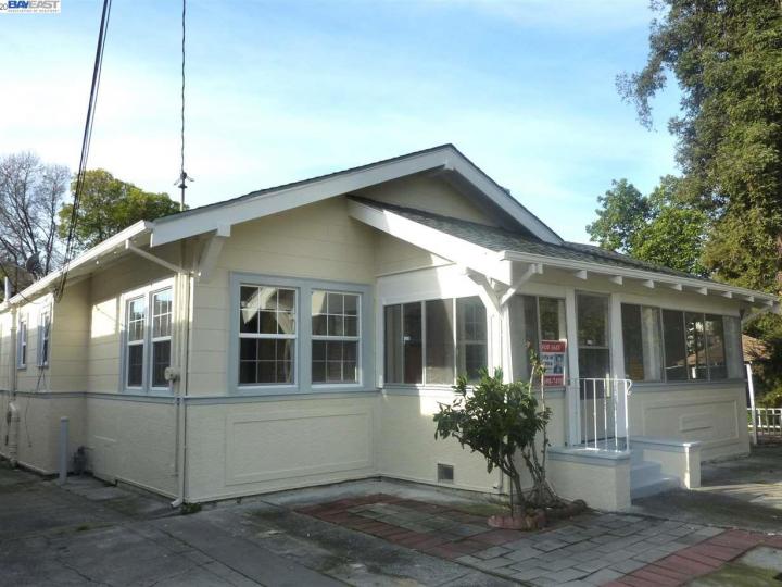 3407 Harper St, Oakland, CA | Foothill. Photo 1 of 40